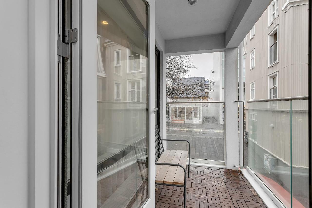 Modern Studio Apartment - Amazing Location Reykjavik Bagian luar foto